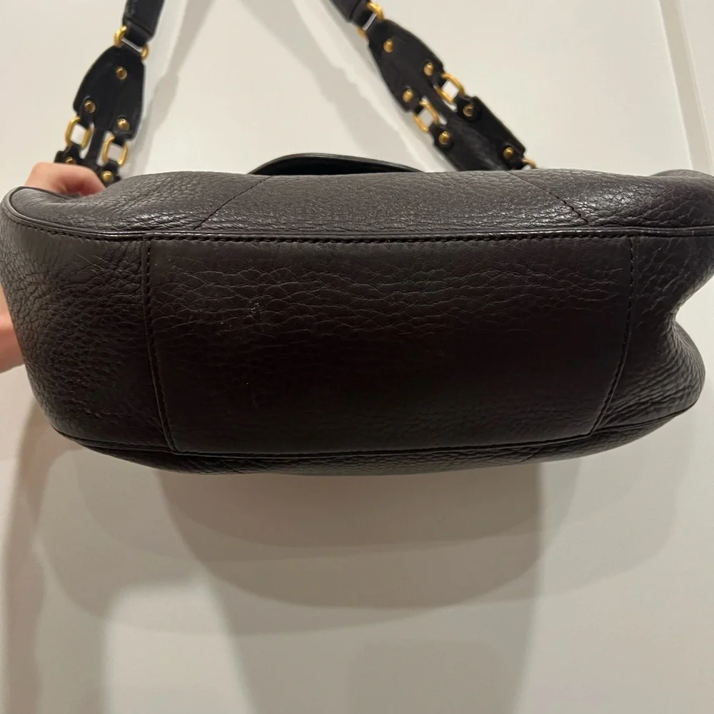 Cole Haan Dark Brown Leather Shoulder Bag With Gold Hardware. - Picture 6 of 13